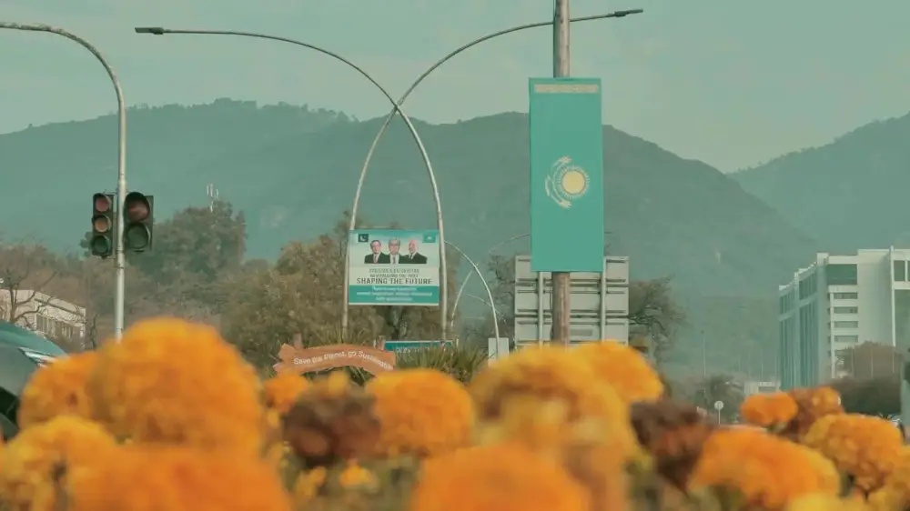 Tokayev İslamabad Yolcusu: Kazakistan ve Pakistan Arasında Stratejik Görüşme